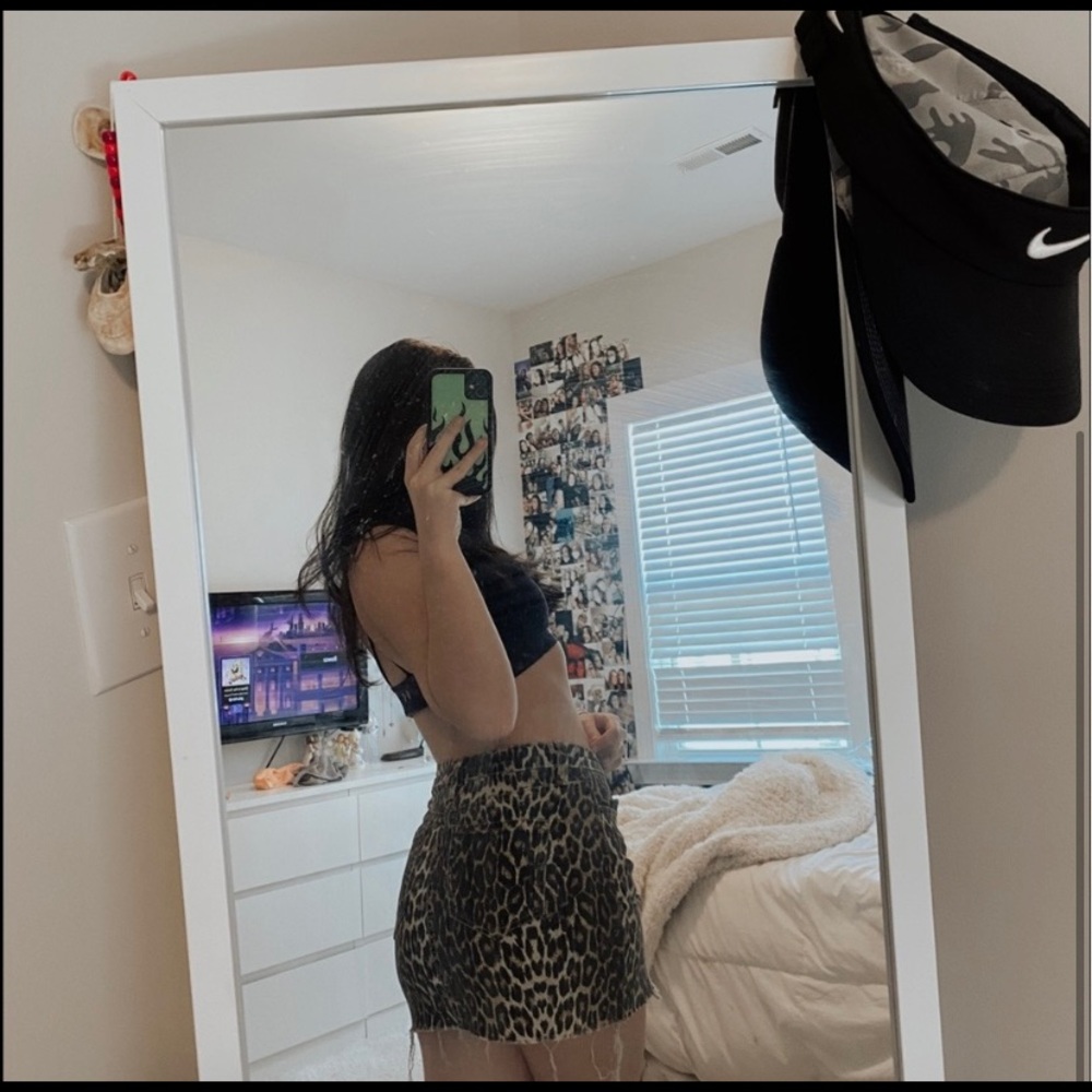 CHEETAH PRINT DENIM SKIRT